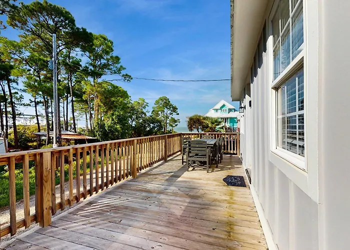 Cozy Located Walking Distance To Local Restaurants And Internet Gulf Shores